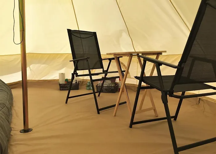 Starlight Tent 2 Luxury tent Holbrook